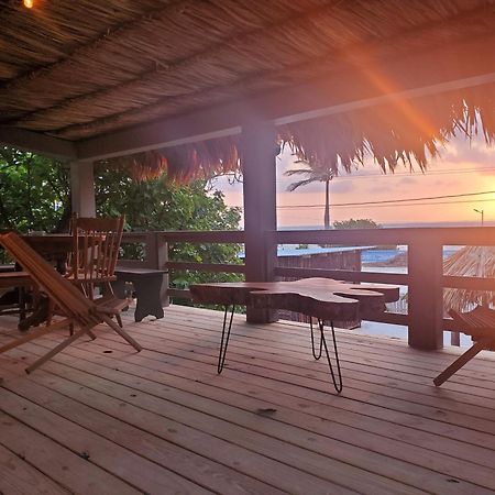 Hotel The Bounty Caye Caulker Exterior foto