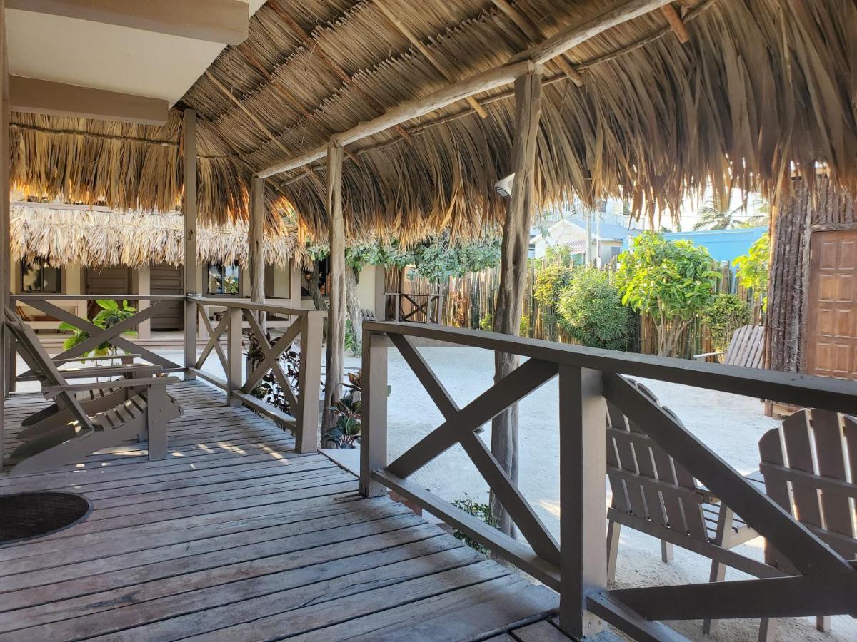 Hotel The Bounty Caye Caulker Exterior foto