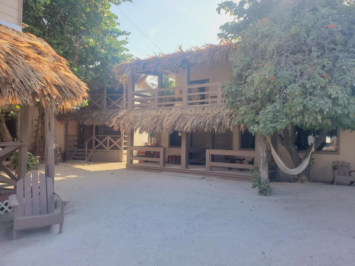 Hotel The Bounty Caye Caulker Exterior foto