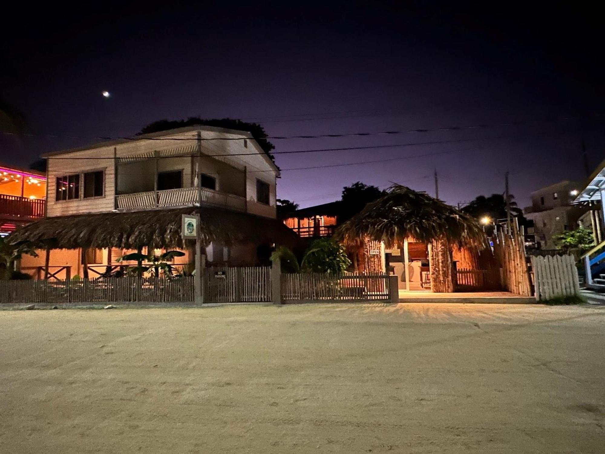 Hotel The Bounty Caye Caulker Exterior foto