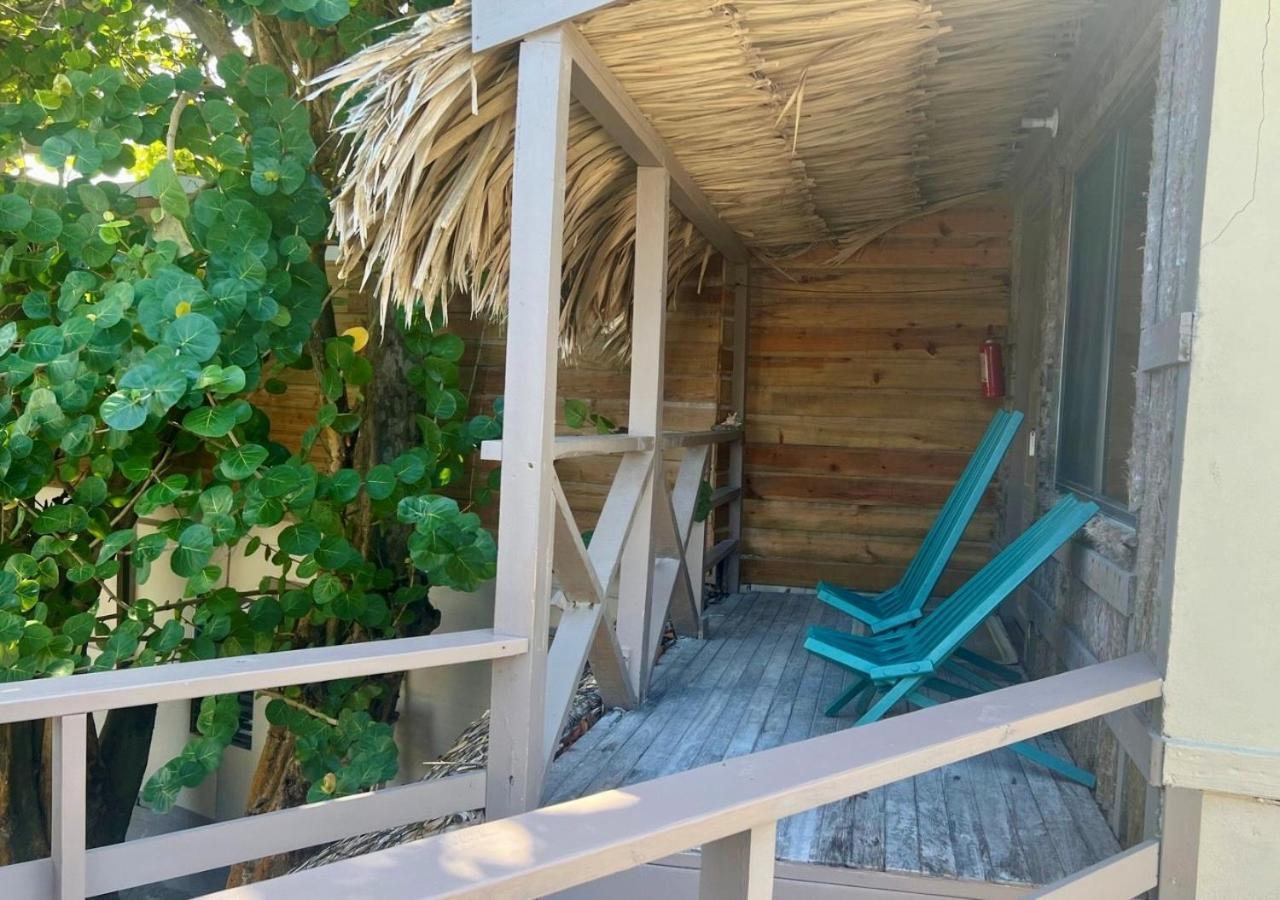 Hotel The Bounty Caye Caulker Exterior foto